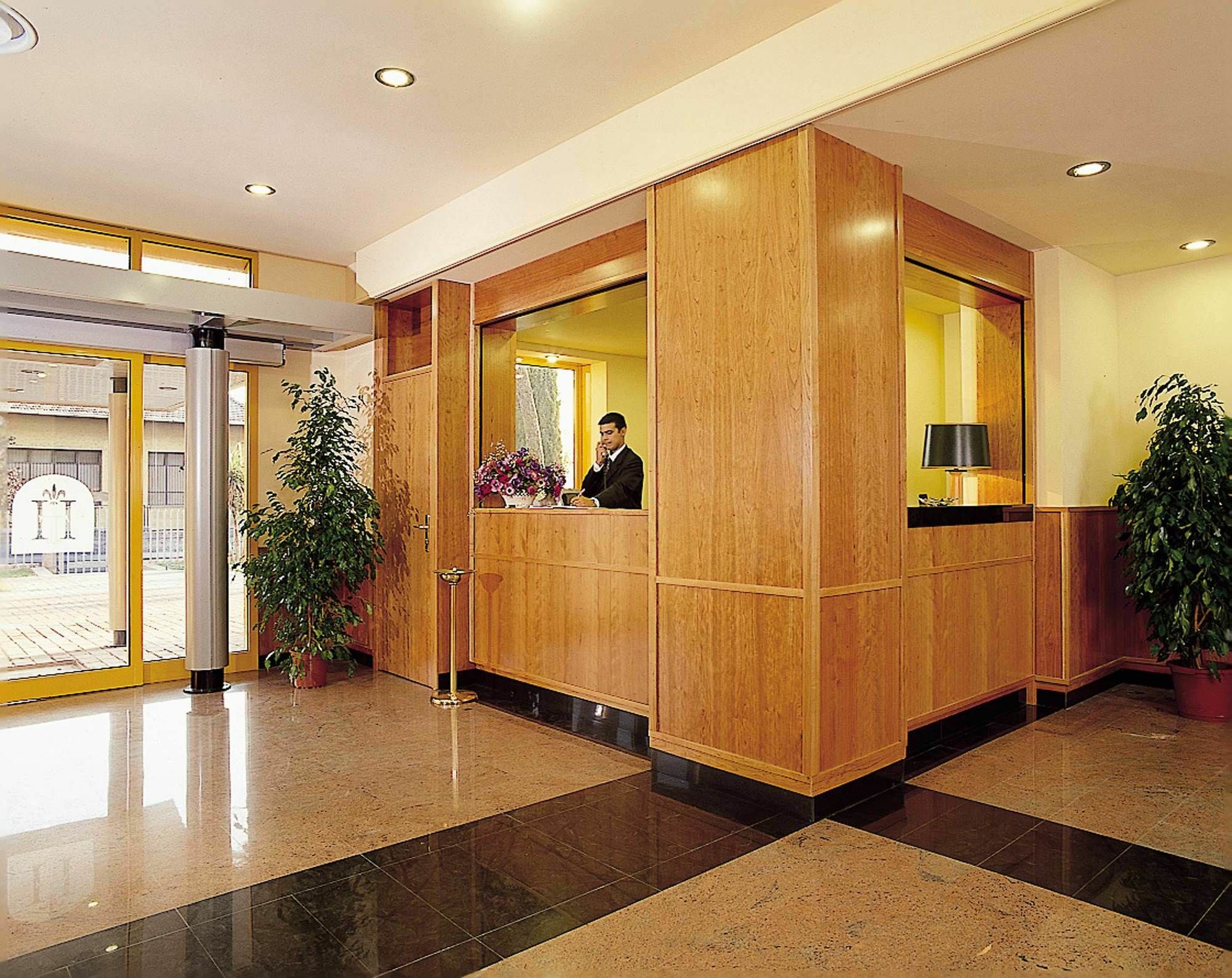 Hotel Τίβολι Εξωτερικό φωτογραφία