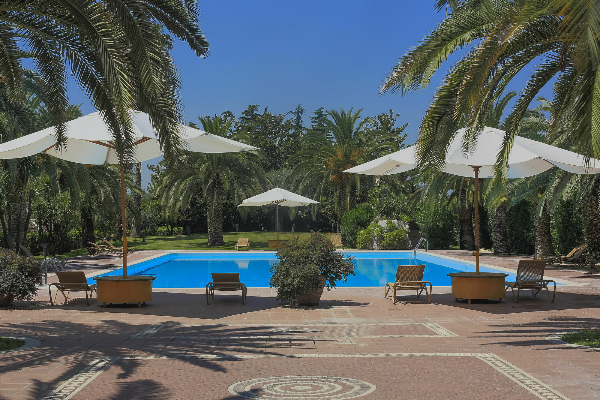 Hotel Τίβολι Εξωτερικό φωτογραφία
